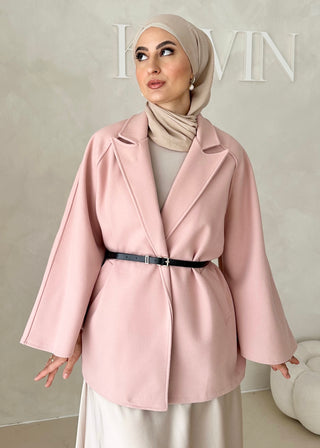 Liz Jacke mit Gürtel