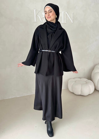 Liz Jacke mit Gürtel