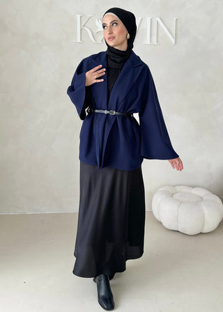 Liz Jacke mit Gürtel