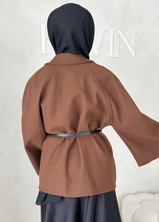 Liz Jacke mit Gürtel