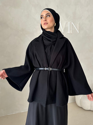 Liz Jacke mit Gürtel