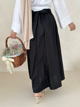 Lina Rock MIT SCHLEIFE