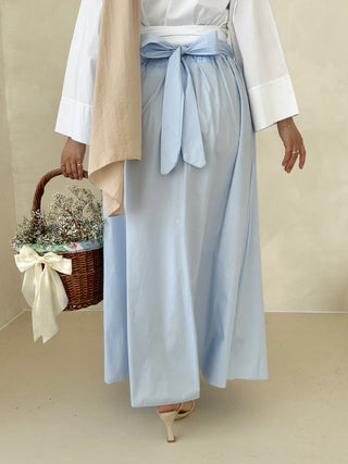 Lina Rock MIT SCHLEIFE