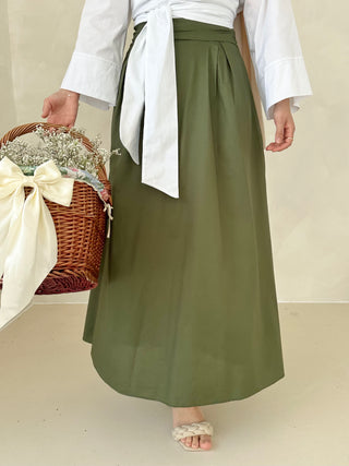 Lina Rock MIT SCHLEIFE