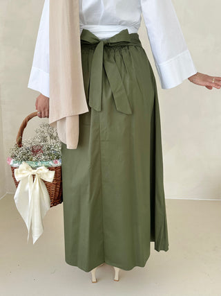 Lina Rock MIT SCHLEIFE