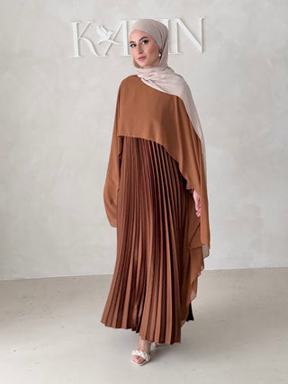 Plissee Abendkleid MIT Cape