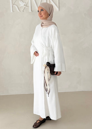 Liniertes Wickelkleid