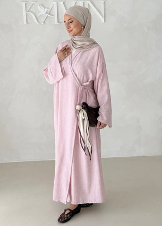 Liniertes Wickelkleid