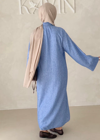 Liniertes Wickelkleid