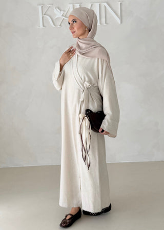 Liniertes Wickelkleid