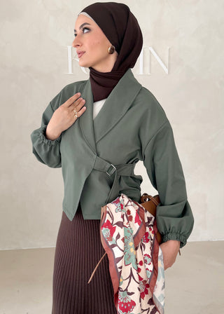 Short Jacke mit Gürteldetail