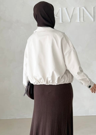 Short Jacke mit Knöpfen