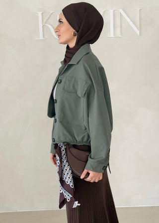 Short Jacke mit Knöpfen