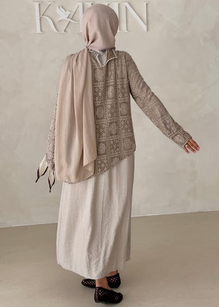 Kleid mit Spitzenoberteil (Zweiteilig)