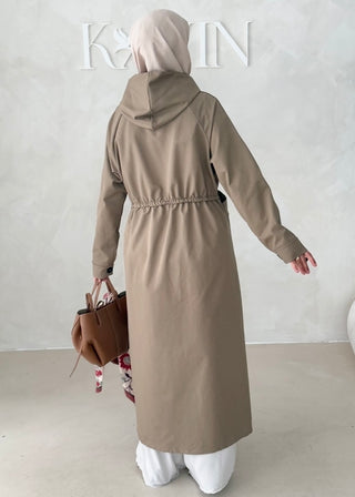 Jacke mit Reisverschluss und Kapuze