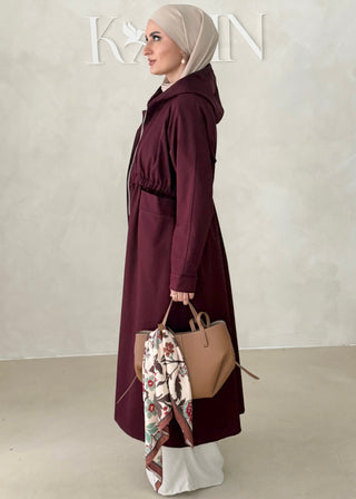 Jacke mit Reisverschluss und Kapuze