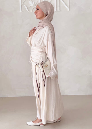 Maxikleid mit Raffungen