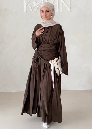 Maxikleid mit Raffungen