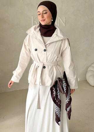 Short Trenchcoat mit Gürtel