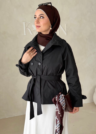 Short Trenchcoat mit Gürtel