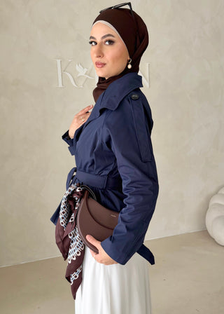 Short Trenchcoat mit Gürtel