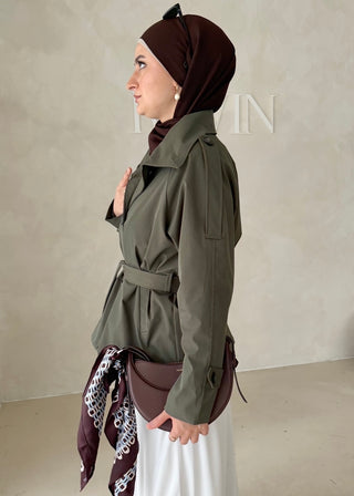 Short Trenchcoat mit Gürtel