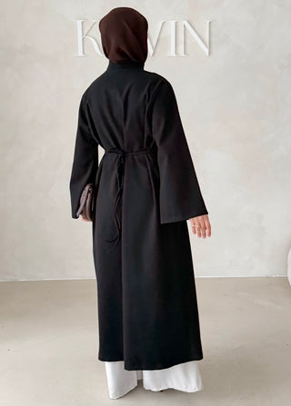 Japandi Kleid mit Schlitz