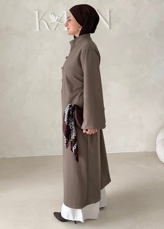 Japandi Kleid mit Schlitz