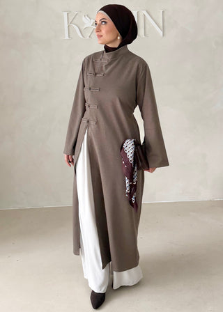 Japandi Kleid mit Schlitz