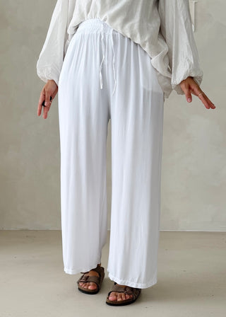 Nefes Hose MIT Schnürchen