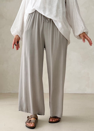 Nefes Hose MIT Schnürchen