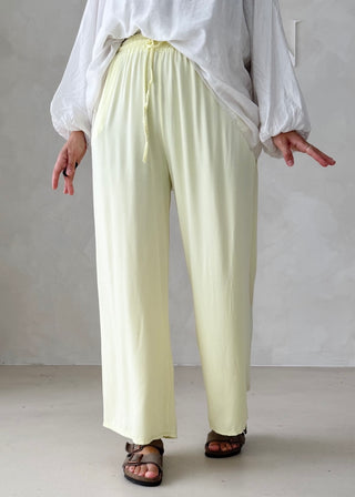 Nefes Hose MIT Schnürchen