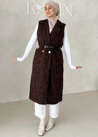 Ärmellose Weste mit Gürtel