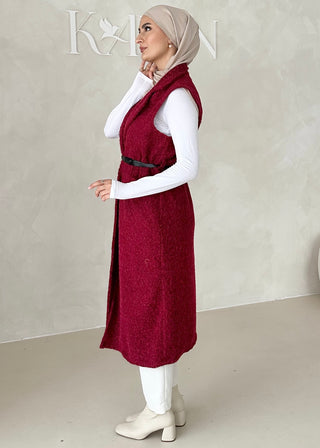 Ärmellose Weste mit Gürtel