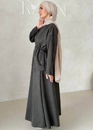 Zweiteiler in Wildlederoptik