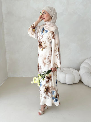 Alora Kleid