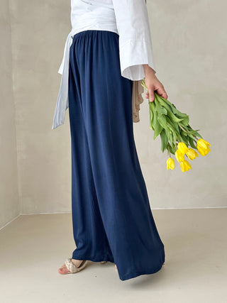 Lia Hose