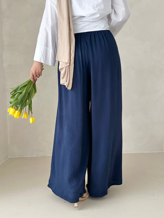 Lia Hose