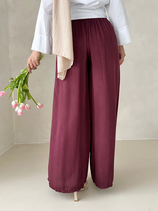 Lia Hose