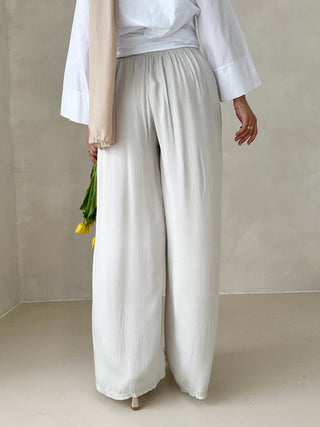 Lia Hose