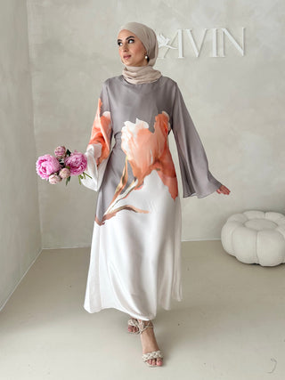Tulpa Kleid