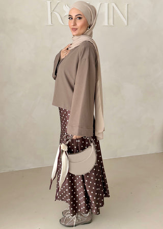 Langer Rock mit Punkten