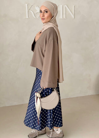 Langer Rock mit Punkten