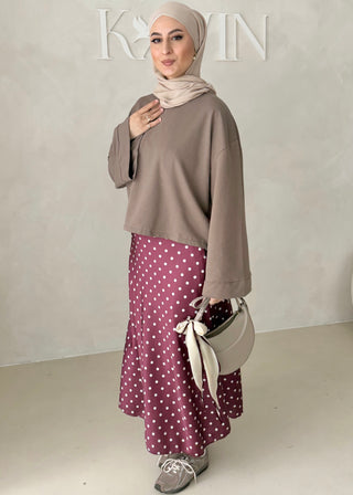 Langer Rock mit Punkten