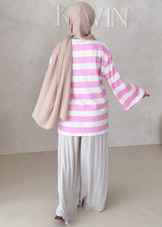 Gestreiftes Oberteil