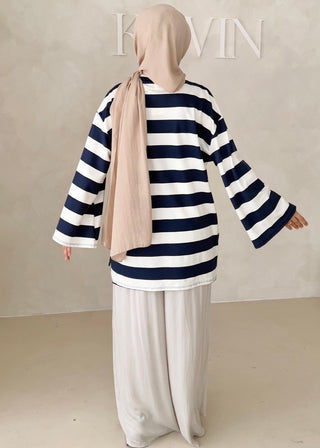 Gestreiftes Oberteil