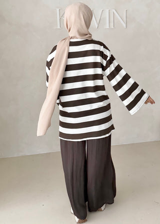 Gestreiftes Oberteil