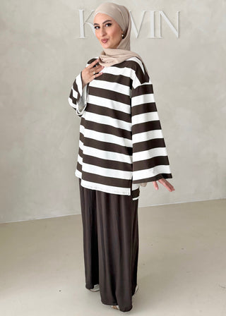 Gestreiftes Oberteil