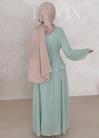 Chiffon Kleid mit Volant Details